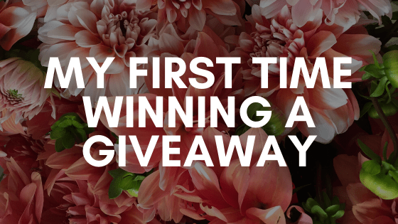 I Won A Giveaway For the First Time! // a strange day punctuated by the diviners&nbsp;novlbox